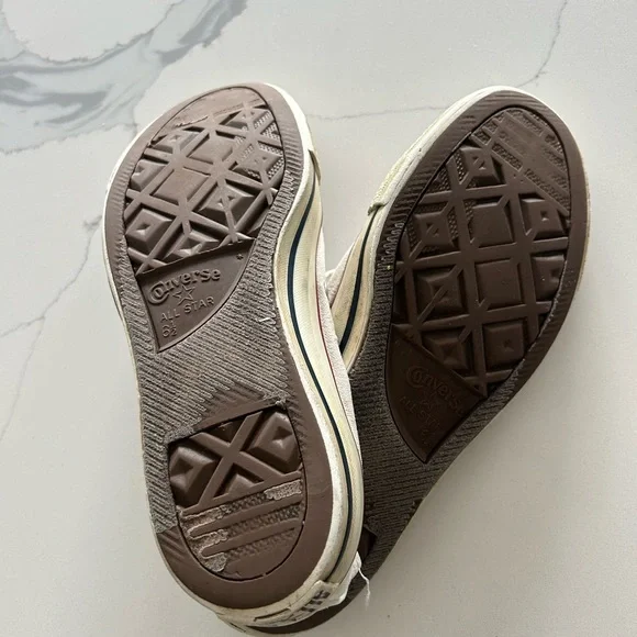 2/$30 Converse All Star chucks sneakers white blue navy red fits like wm’s 8.5-9 - Picture 4 of 8